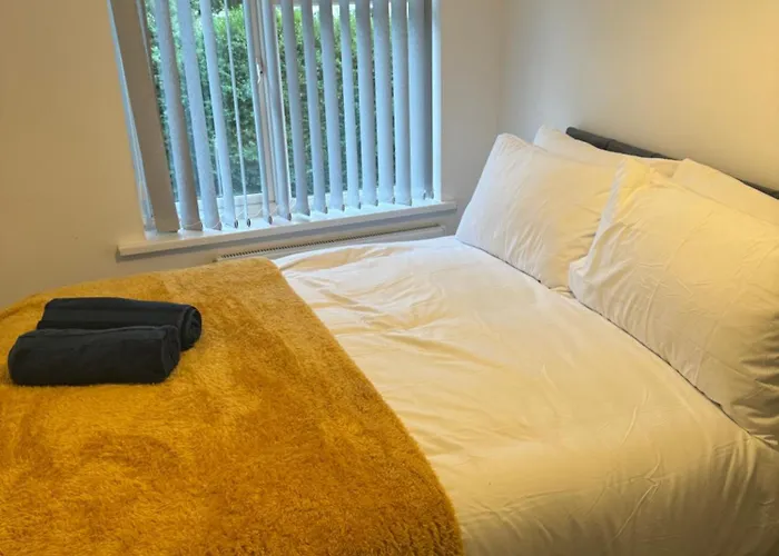 Three Bed House In Wolverhampton